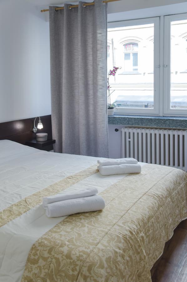 Modern Apartment Dlouha Prague Luaran gambar